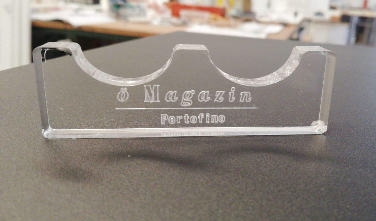 Set of 2 transparent plexiglass cutlery rests with personalized engraving